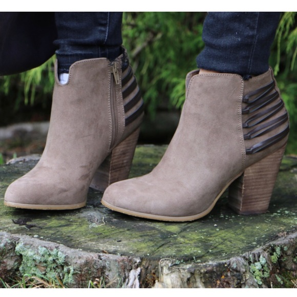 Boutique Shoes - Taupe Woven Lace Back Chic Ankle Booties